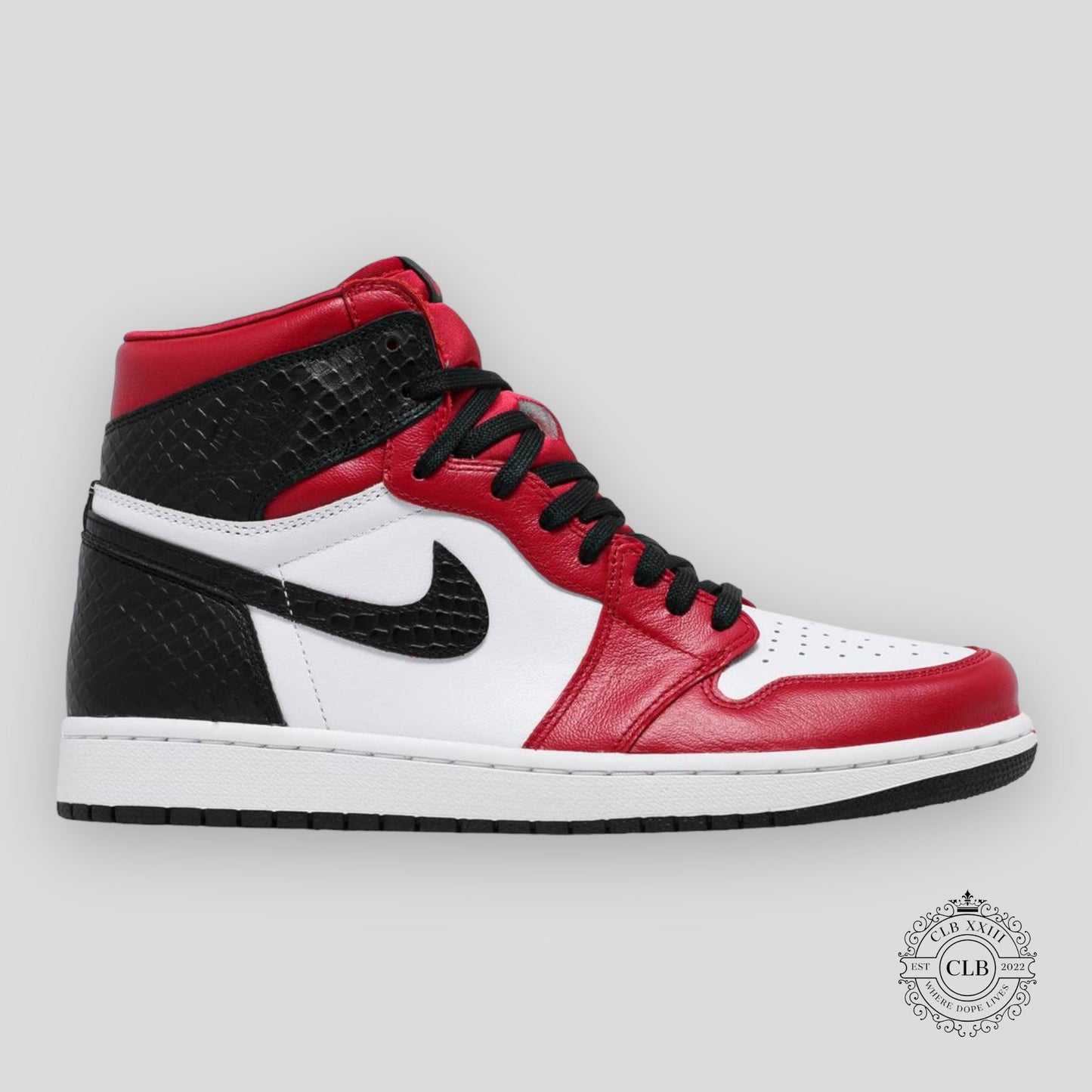 AIR JORDAN 1 RETRO HIGH OG (W) "SATIN SNAKE CHICAGO"