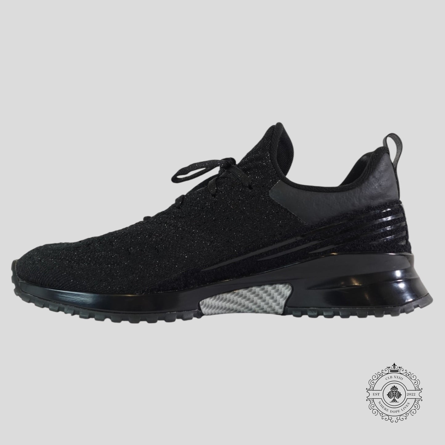 Louis Vuitton V.N.R Sneakers in Black