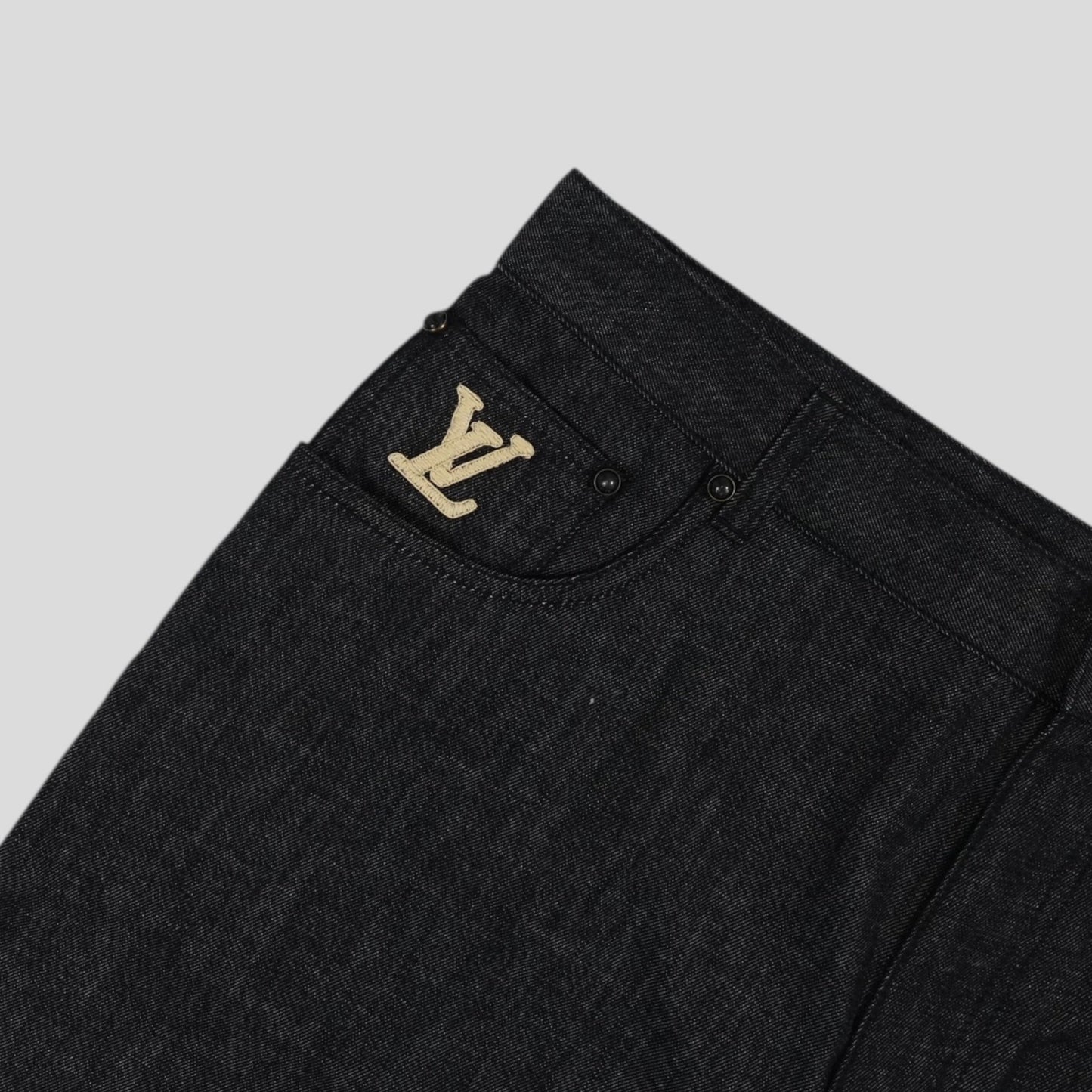 Louis Vuitton Raffia Chambray Shorts in Black