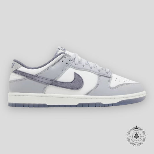 Nike Dunk Low SE Light Carbon